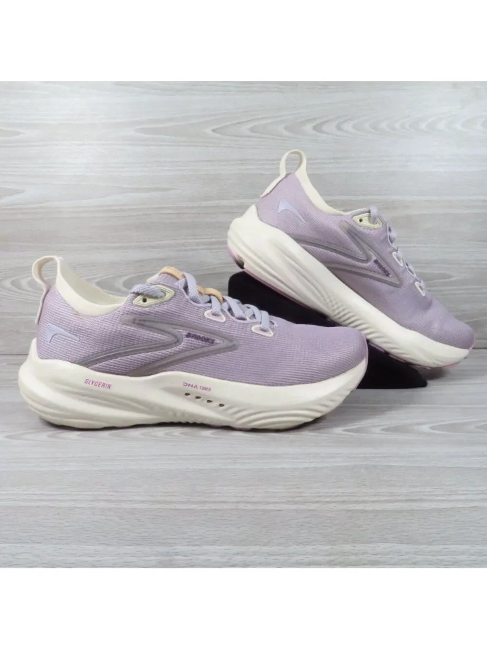 Brooks Glycerin 22 Women's Sz 8.5 Running Shoes Lilac Light Purple 1204341B505